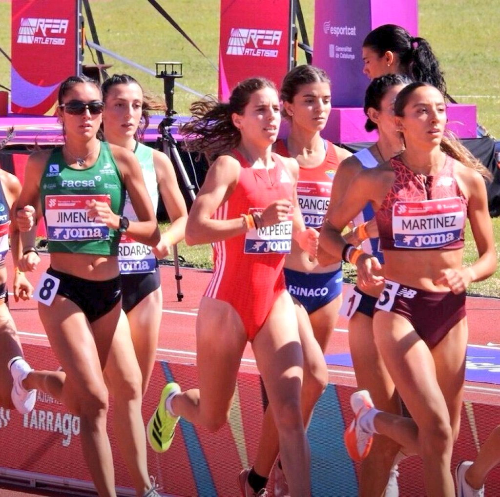 Campeonato España🇪🇸 Absoluto Carla Jiménez Sanandrés en los 1500m logró un gran 5° puesto en su semifinal a un puesto de pasar a la final,semifinal muy difícil por la marcas personales pero aún así luchando hasta el final y disfrutando con las mejores de España👏🏻#Rubenteam 🤜🏻🤛🏻🧢