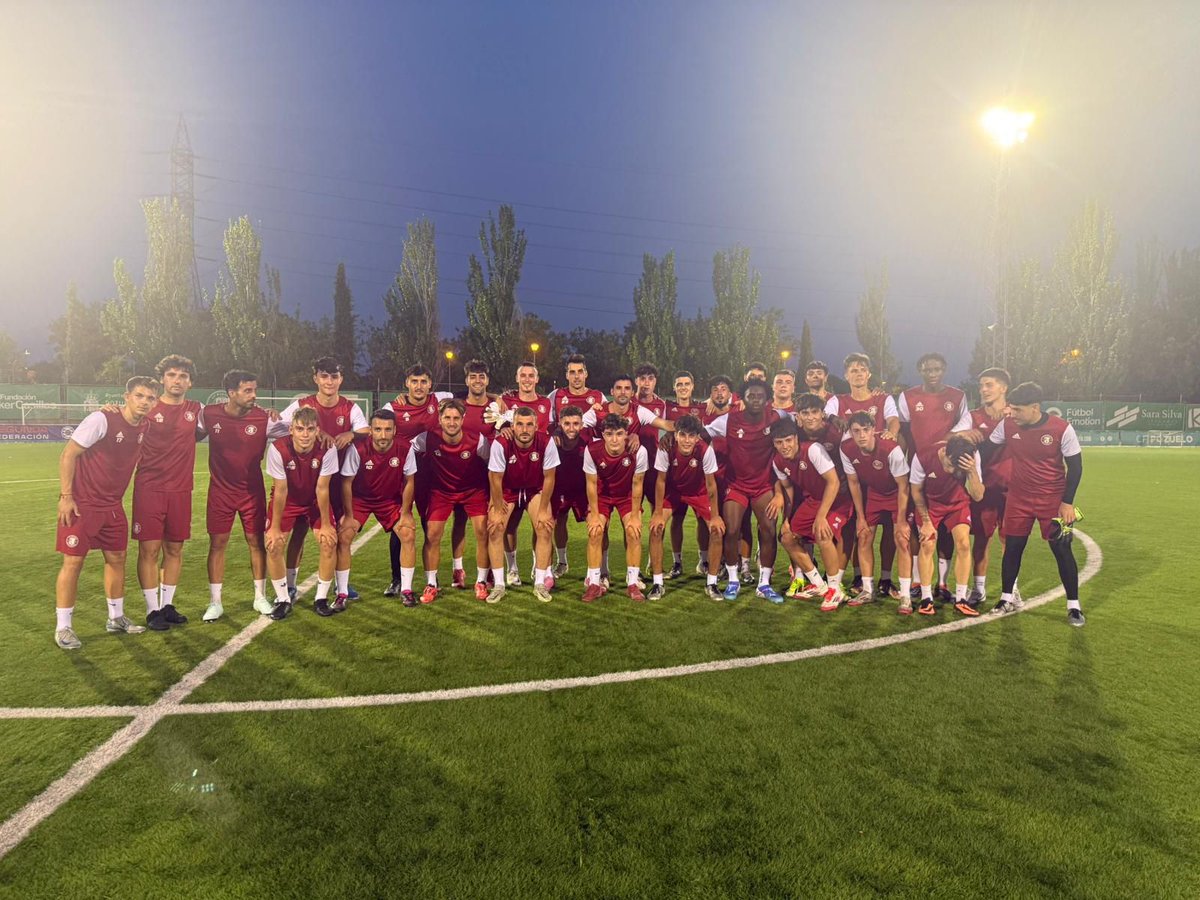 👀 Mirad quiénes están de vuelta

Primera sesión completada ✅

Energía, energía y más energía 💪 

💚🤍 #FamiliaVerde #DueñosDeUnaPasion