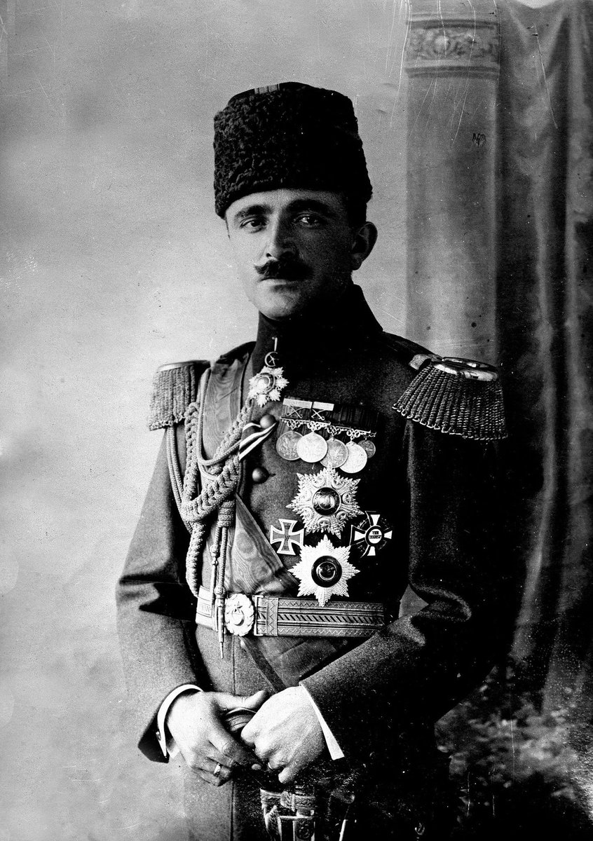 Şehid-i âlâ gazi-i namdar Enver Paşa'nın ruhu şad olsun.