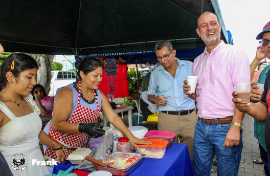 Masaya celebró tradición culinaria en el Festival de Quesillos y Refrescos.
#noticias #nicaragua 

Más información 🌐👉🏻 canal4.com.ni/masaya-celebro…