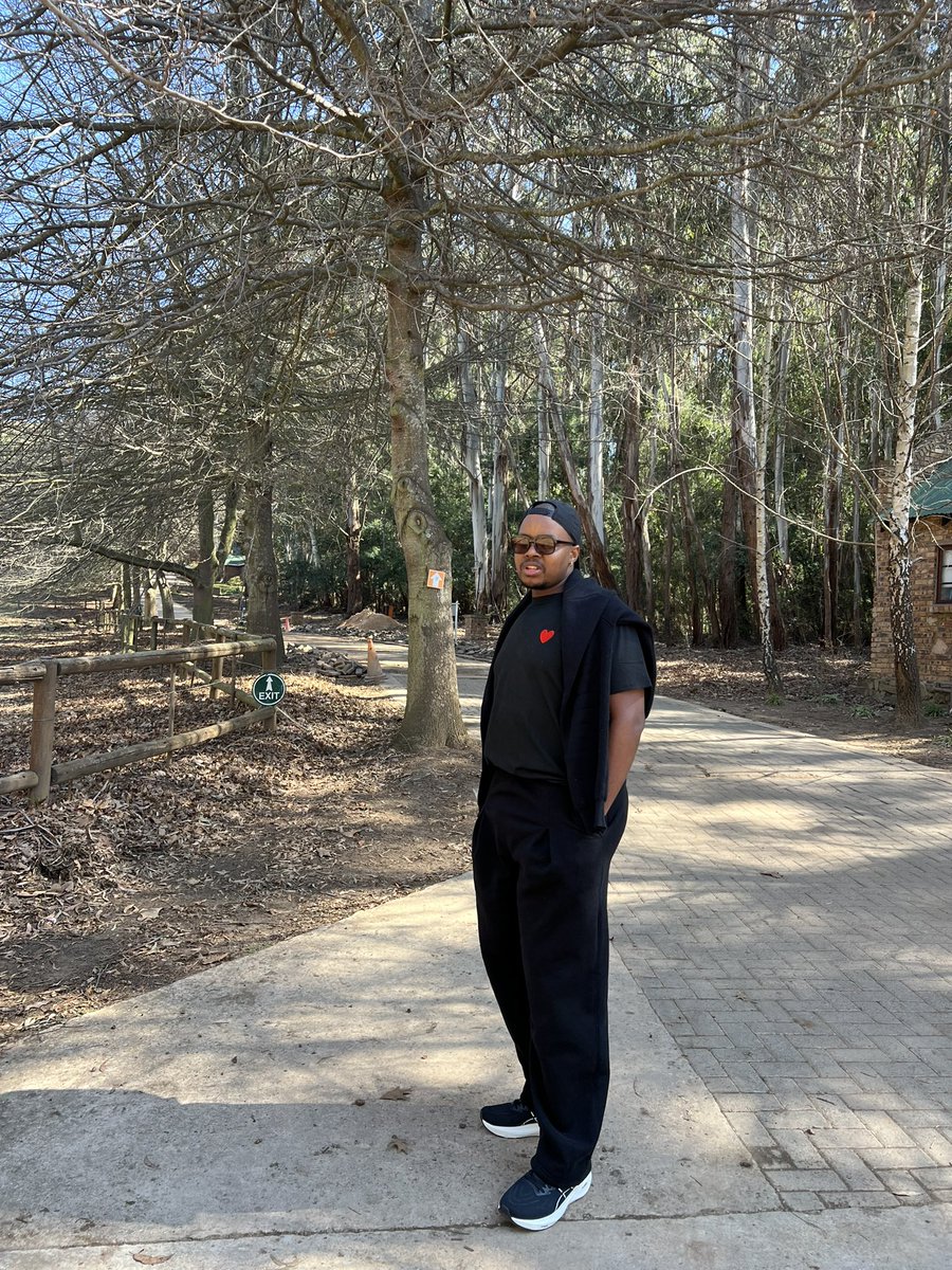 What a beautiful birthday month July was. A time filled with reflection, gratitude, and love.

I’m truly grateful for the gift of life and for all the love and kindness that came my way. Thank you, truly, for everything.

With love,
Tshepo