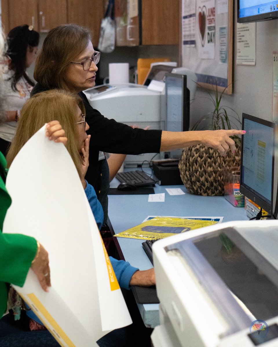 NISDTeachLearn's tweet photo. Even if the @NISD Teacher Resource Room is busy, come on by! We're open until 6:30 tonight and from 8 am - 6:30 pm tomorrow. #NISD #TeachersOfInstagram #ClassroomPrep #TeacherLife #NorthsideISD #NISDResourceRoom #WhatsHappeningAtNAC #LetsTeachAndLearnNISD https://t.co/LHibQQetxD