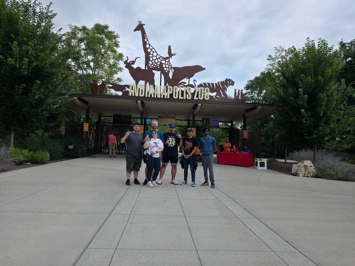 Last day in Indi after gencon so touched some grass with <a href="/JohnnyBlots/">John Bolt, Side Questing</a> <a href="/SunPiratesTCG/">SunPiratesTCG</a> <a href="/bibelotsbybuggy/">Kaitlin Owens</a> <a href="/ABurningFalcon/">ABurningFalcon</a> and Lloyd! Had a very fun trip overall and will look to be back next year for sure.