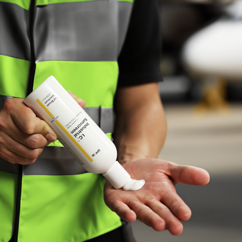 RRLotion's tweet photo. Outdoor workers face more than burns—UV rays can raise skin temps and add to heat stress. That’s why R&R Lotion chose zinc oxide in the 1990s—not for trends, but for science, safety, and performance.
✅ Reflects UV instead of absorbing it
✅ Stays cool & stable in high heat
✅ Gentle on skin & safe for the environment
✅ FDA-recognized GRASE ingredient
In tough, high-heat jobs, sunscreen should work with your body—not against it. Learn more - https://t.co/RiGuZ2l3ZJ
#SunSafety #OutdoorWorkers #HeatStress #ZincOxide #RRLotio