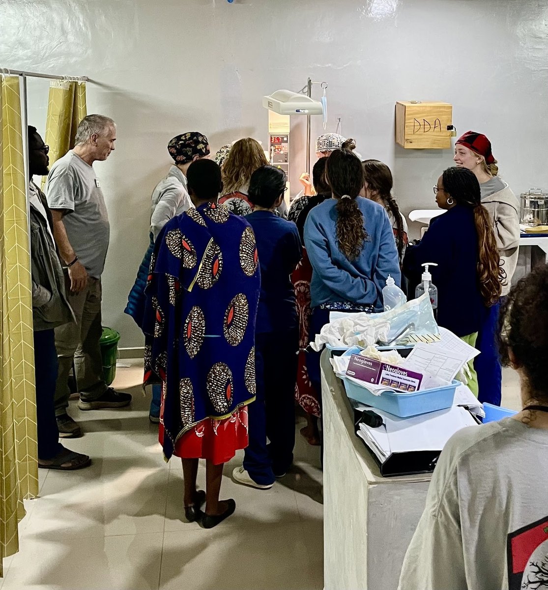 LipscombMission's tweet image. "Our team had experienced God’s miraculous hand many times in years past, but this night would leave us all in awe …."

Read the rest of Jenni's story plus two more accounts of this amazing miracle on our blog: lipscomb.edu/student-life/c…