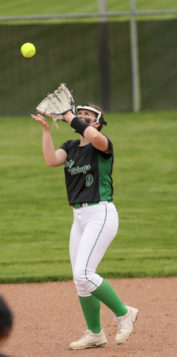 SMWC Softball tweet media