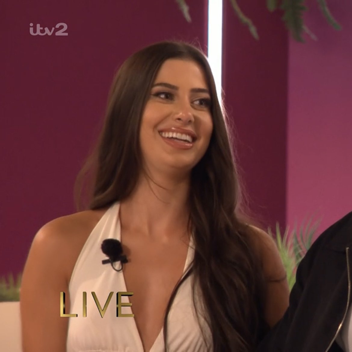 Yasmin will always be remembered as the most iconic bombshell in love island history. Showed up truly not giving a fuck abt anyone. Didn’t dress like the others, didn’t talk like the others, wasn’t fake like others, was made fun of all season and it made them seethe. #LoveIsland