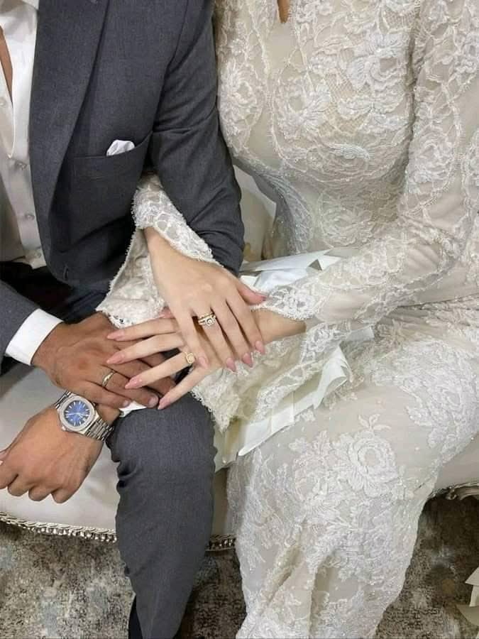 الصوره اللي هعلن بيها خطوبتي 💗