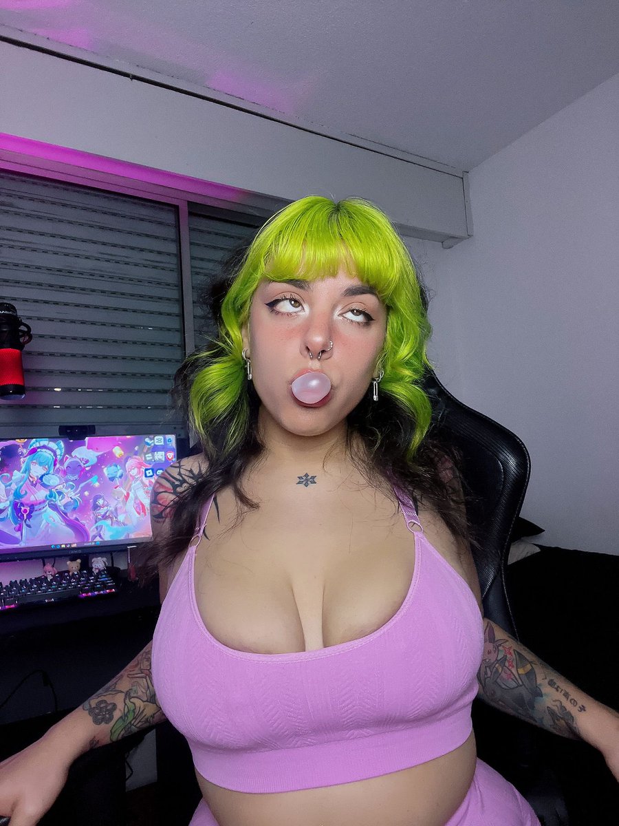 Princess doesn’t ask. She commands.