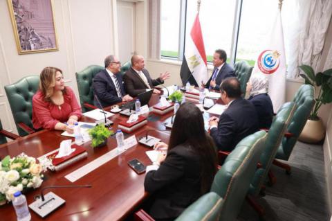 #Cuba 🇨🇺 y #Egipto 🇪🇬 reafirman la voluntad de desarrollar la cooperación en la esfera de la salud ⚕️ y la producción de medicamentos.

🔗cubaminrex.cu/es/cuba-y-egip…