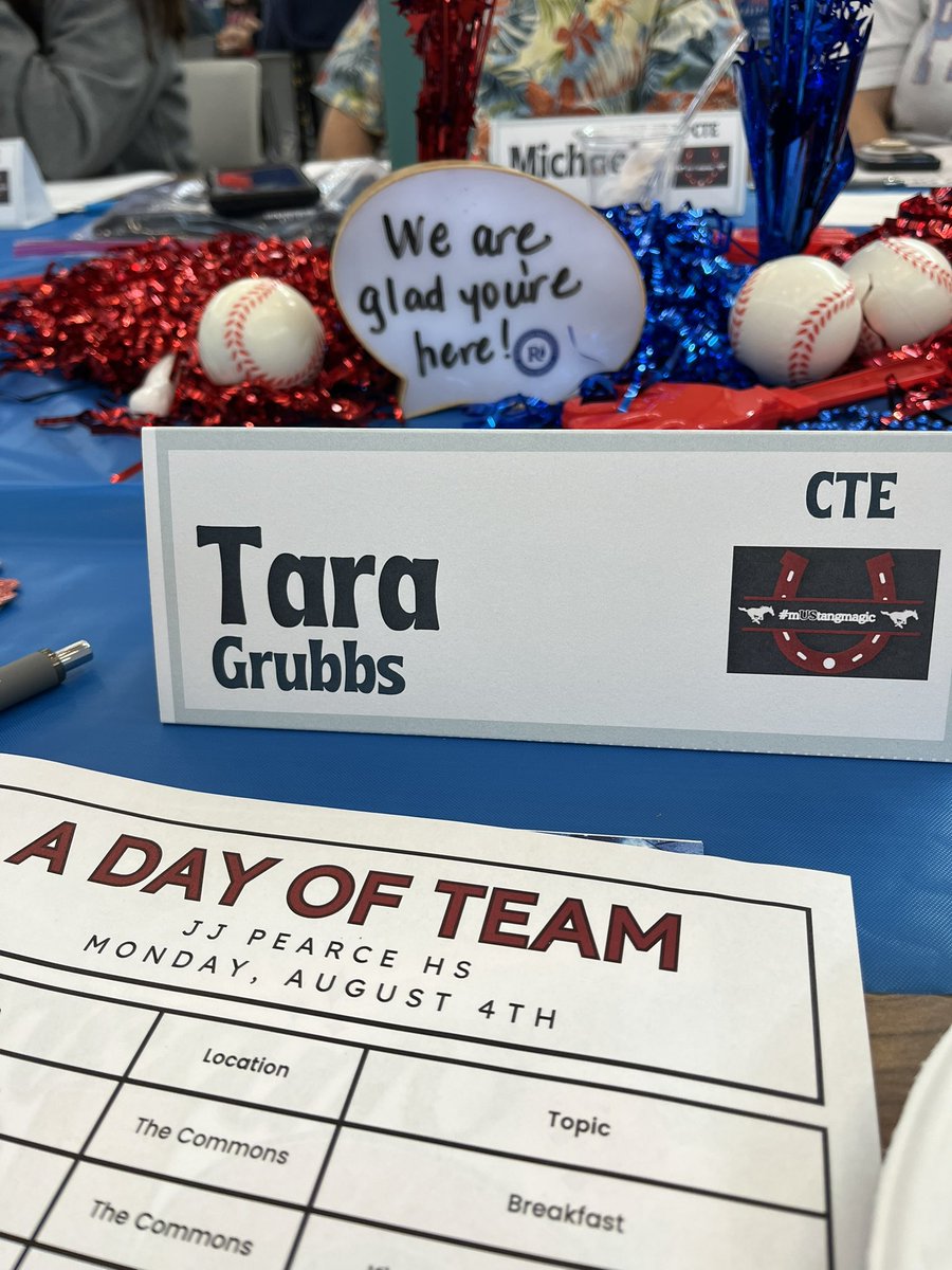 YEAR 19 SCHOOL YEAR @ JJ PEARCE HIGH SCHOOL IS OFFICIALLY UNDERWAY!!! ❤️💙❤️💙#mUSstangmagic #RISDdreambig