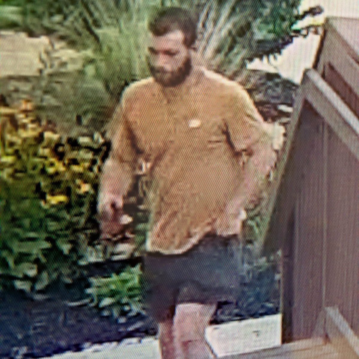 Huntersville_FD's tweet image. *STRUCTURE FIRE UPDATE* 
From our post earlier this morning regarding the fire we responded to at @LNCharter Elementary school. If you can identify this individual please notify @HuntersvillePD immediately! #SeeSomethingSaySomething #HelpIdentify