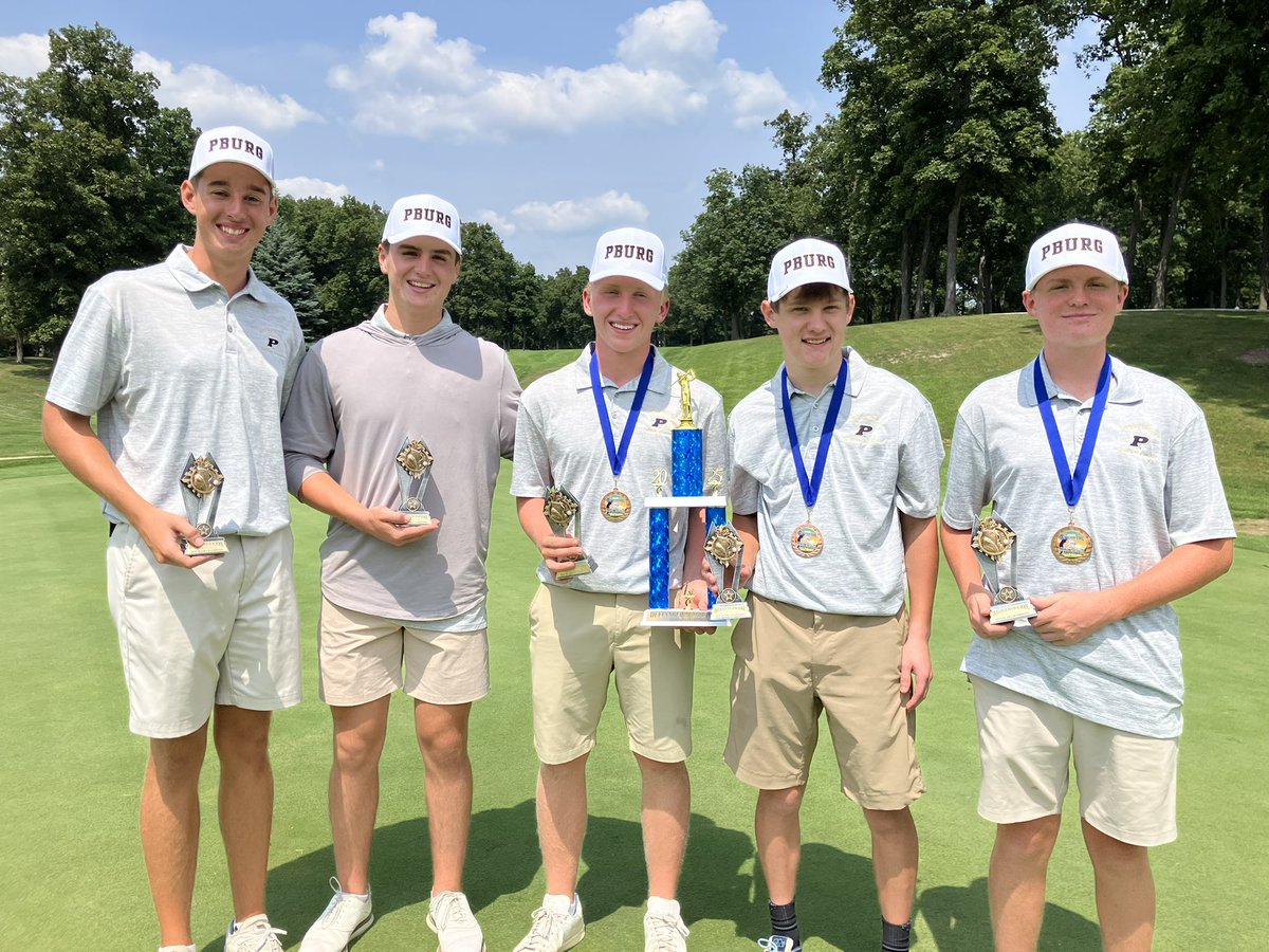 The jackets finished first today at Eagle Rock for the Defiance Invite Sam shot a 75 good for 3rd, Ryan shot a 78 for 8th, and Evan shot a 79 for 10th. Also scoring was Asher with an 82.