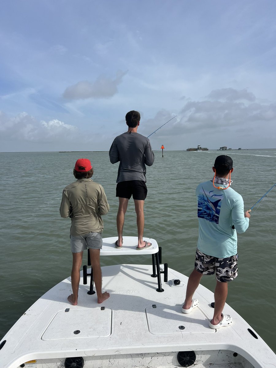 ChrisThomas_TX's tweet photo. Summer in SP w/ a little 🐠 for dinner https://t.co/kqxvVqs8uS