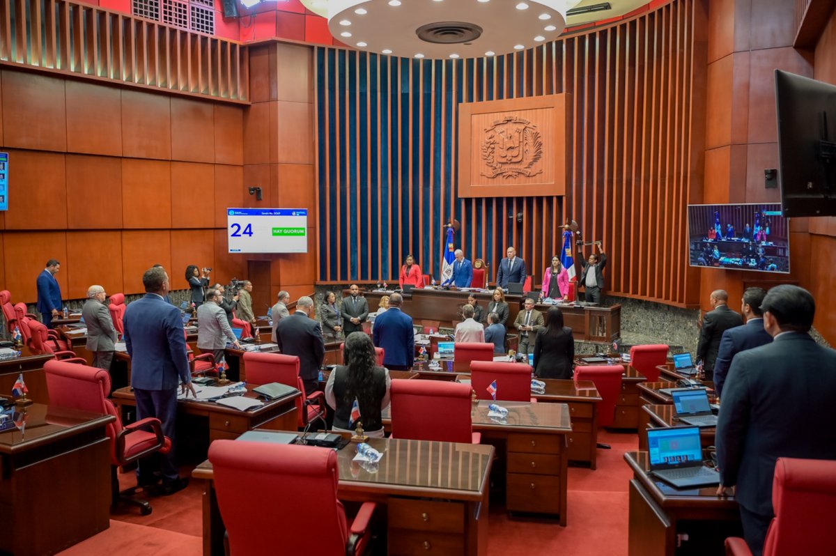 Senado de la República Dominicana (@senadord) on Twitter photo Senado aprobó las observaciones del Poder Ejecutivo a la Ley Orgánica de fiscalización y control del Congreso Nacional. Proponentes: <a href="/felixrbautista/">Félix Bautista</a> y <a href="/RogelioGenao/">Ramón Rogelio Genao</a> Senado aprobó las observaciones del Poder Ejecutivo a la Ley Orgánica de fiscalización y control del Congreso Nacional. Proponentes: <a href="/felixrbautista/">Félix Bautista</a> y <a href="/RogelioGenao/">Ramón Rogelio Genao</a>