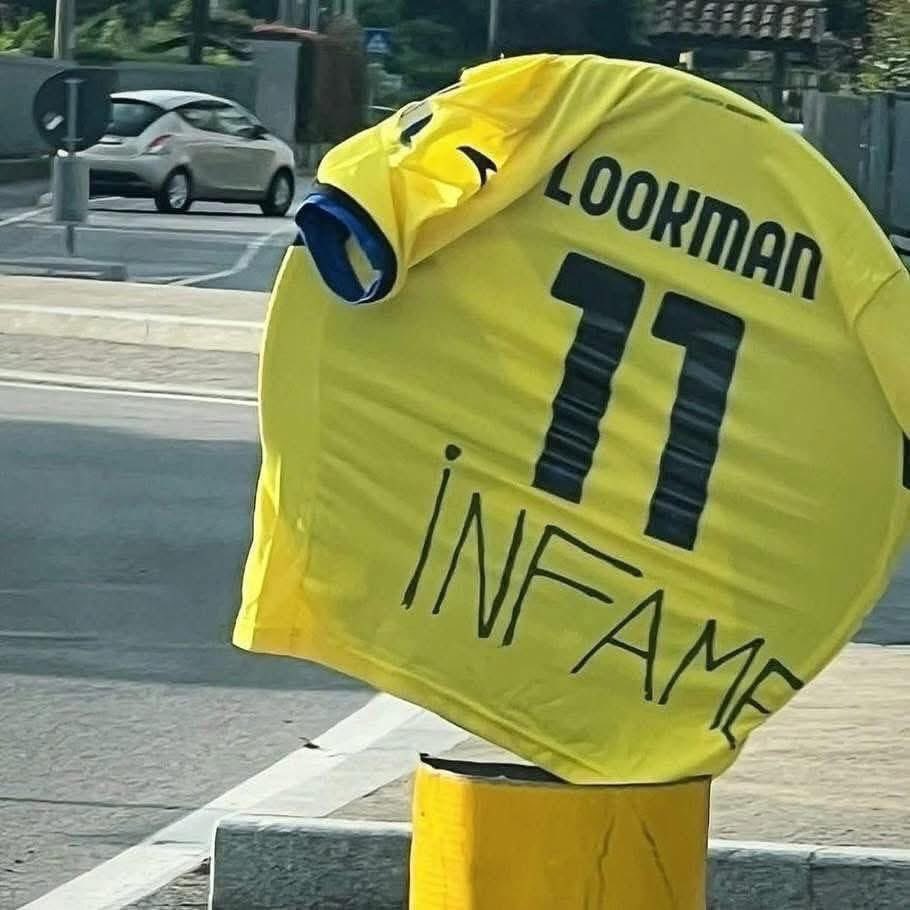 โญ๏ธโญ๏ธ ๐๐ฅ๐ ๐ค๐ (@ale_1986_) on Twitter photo l'unico trofeo europeo che avrete nella bacheca e questo รจ il vostro riconoscimento ๐คฃ๐คฃ๐คฃ๐คฃ a questo RAGAZZO ๐คฃ.
PAGLIACCI.
Devo dire clima molto sereno BRUTTE ๐ฉ <a href="/Atalanta_BC/">Atalanta B.C.</a> vi auguro la SERIE D l'unico trofeo europeo che avrete nella bacheca e questo รจ il vostro riconoscimento ๐คฃ๐คฃ๐คฃ๐คฃ a questo RAGAZZO ๐คฃ.
PAGLIACCI.
Devo dire clima molto sereno BRUTTE ๐ฉ <a href="/Atalanta_BC/">Atalanta B.C.</a> vi auguro la SERIE D