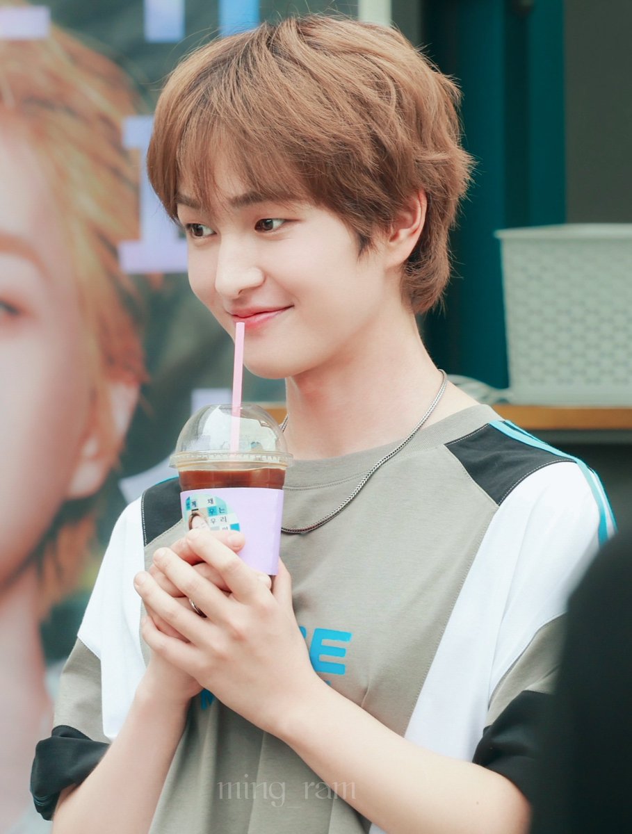 250803 ONEW WORLD TOUR [ONEW THE LIVE : PERCENT (%)] IN SEOUL

사랑스러워💕💕

#온유 #ONEW #ONEW_THE_LIVE_PERCENT #온유더라이브 #온유더라이브퍼센트 #온유콘서트