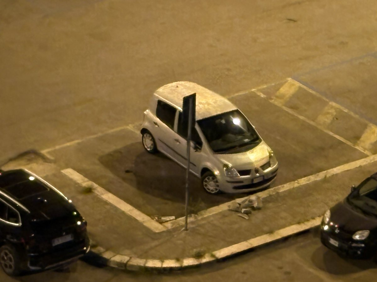 Il principe dei posti H. 
Oh, sono due, mica cinque 😂
No, non ce la possiamo fare, Palermo è bella per questo 🤷🏻‍♂️