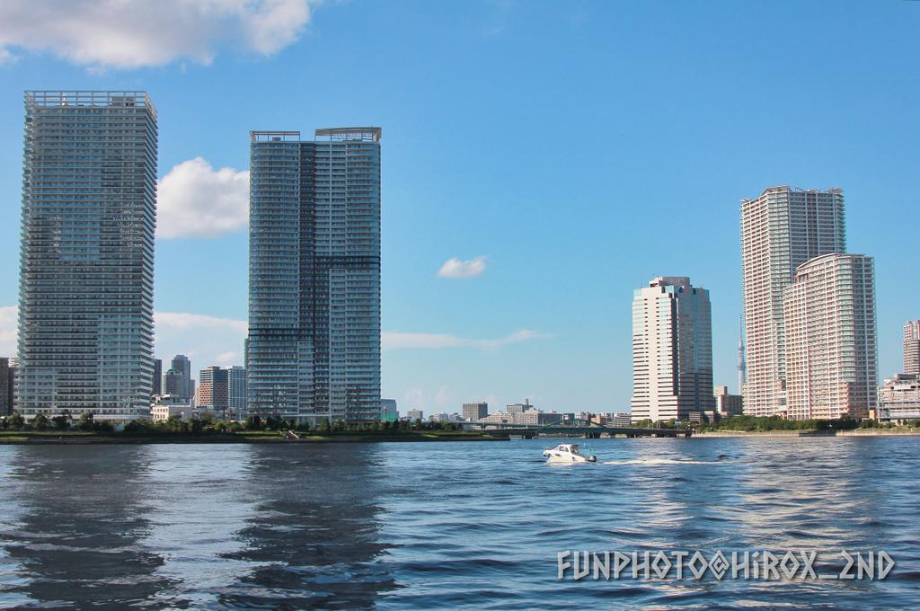 メイン機を修理に出してるので数年ぶりに古い一眼レフを持ち出してテスト撮影
色々と使い勝手が違い戸惑いました😅

#スナップ写真
#テスト撮影
#FunPhoto