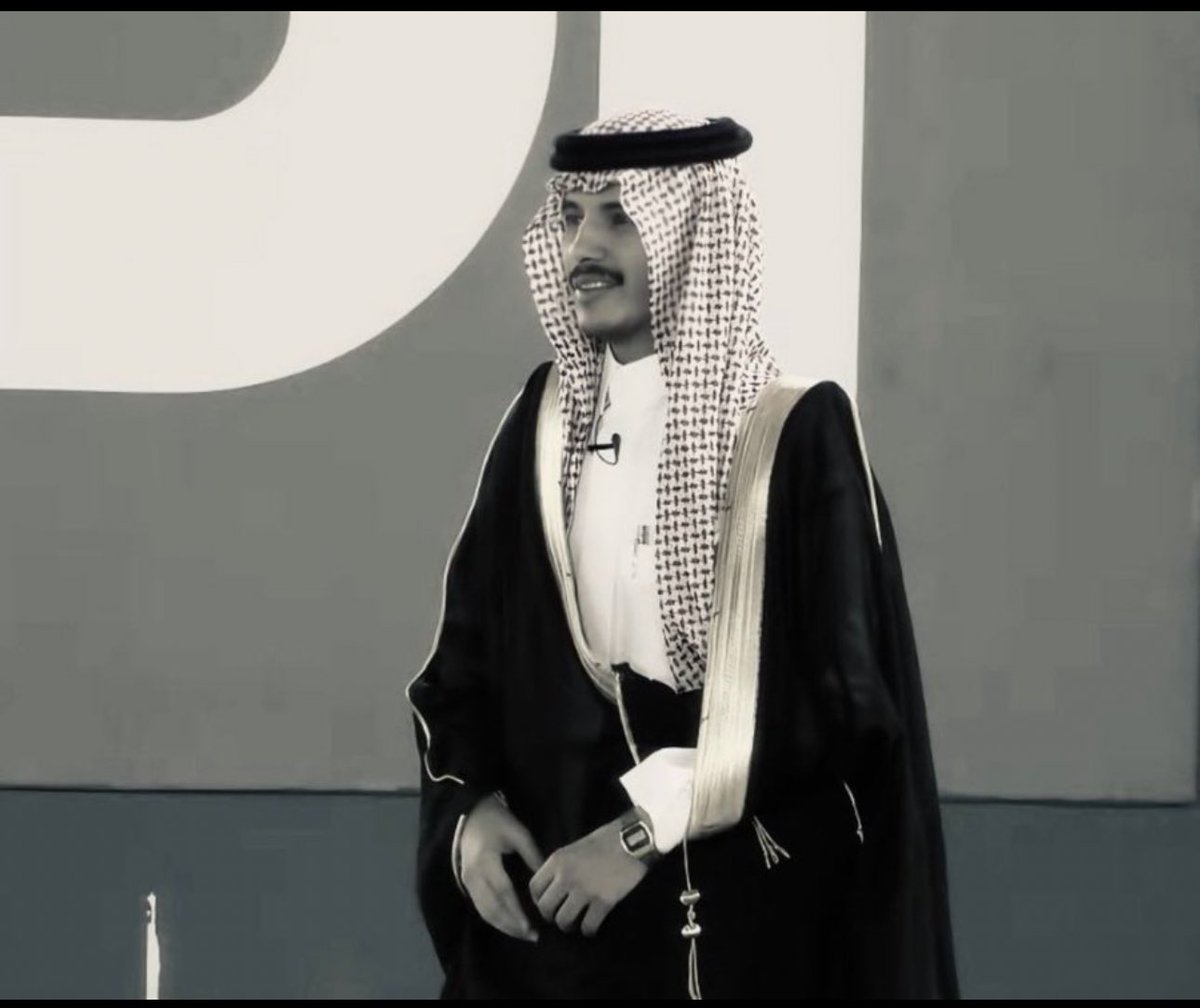 -
"وقفة فخر.. وهيبة رجال."🖤🤍🤍والله ونعم 

#دخيل_الله_الحارثي #كاريزما25