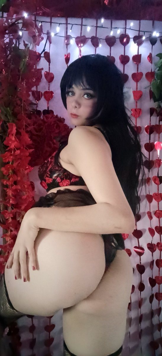 hinatah87002345's tweet photo. Holis que tal cosplay de utahime sexy espero y les guste n.n https://t.co/AxDG57nDdv