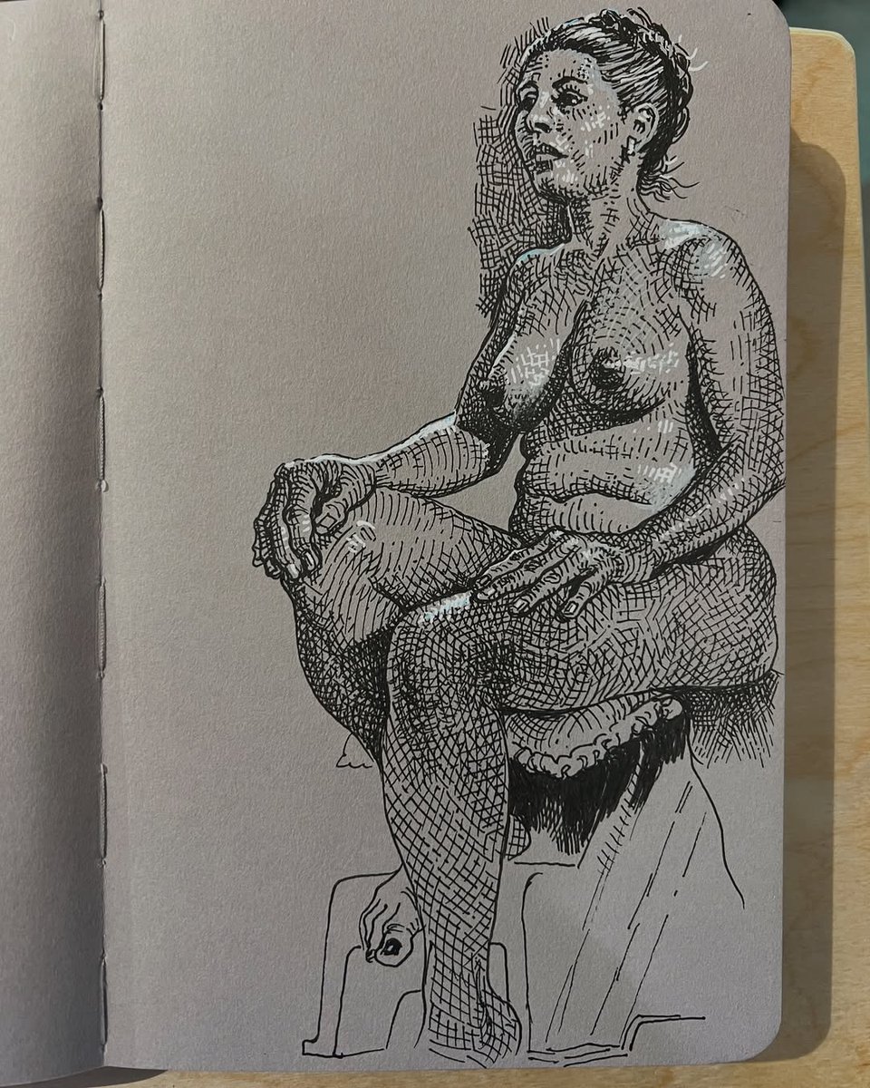 Shadows, light, and texture brought to life in black and white. A striking figure study by <a href="/paulheaston/">Paul Heaston</a>. 📓 Nova Grey - 150 gsm, white smooth paper. What’s your favorite medium for working on toned paper?