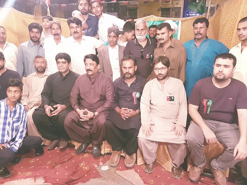 MalikKashmeri's tweet photo. #HappyBirthDay @IqbalSandh
آپ جیسے وفادار، نظریاتی اور بہادر جیالے پر ہمیں فخر ہے۔
آپ نے ہمیشہ بھٹو ازم، شہید محترمہ بینظیر بھٹو اور چیئرمین بلاول بھٹو زرداری کے ویژن کا بھرپور ساتھ دیا۔
اللہ آپ کو صحت، خوشی اور لمبی زندگی عطا فرمائے، آمین
#HappyBirthdayIqbalSandh
#PPPEast https://t.co/X1WOrXBl89
