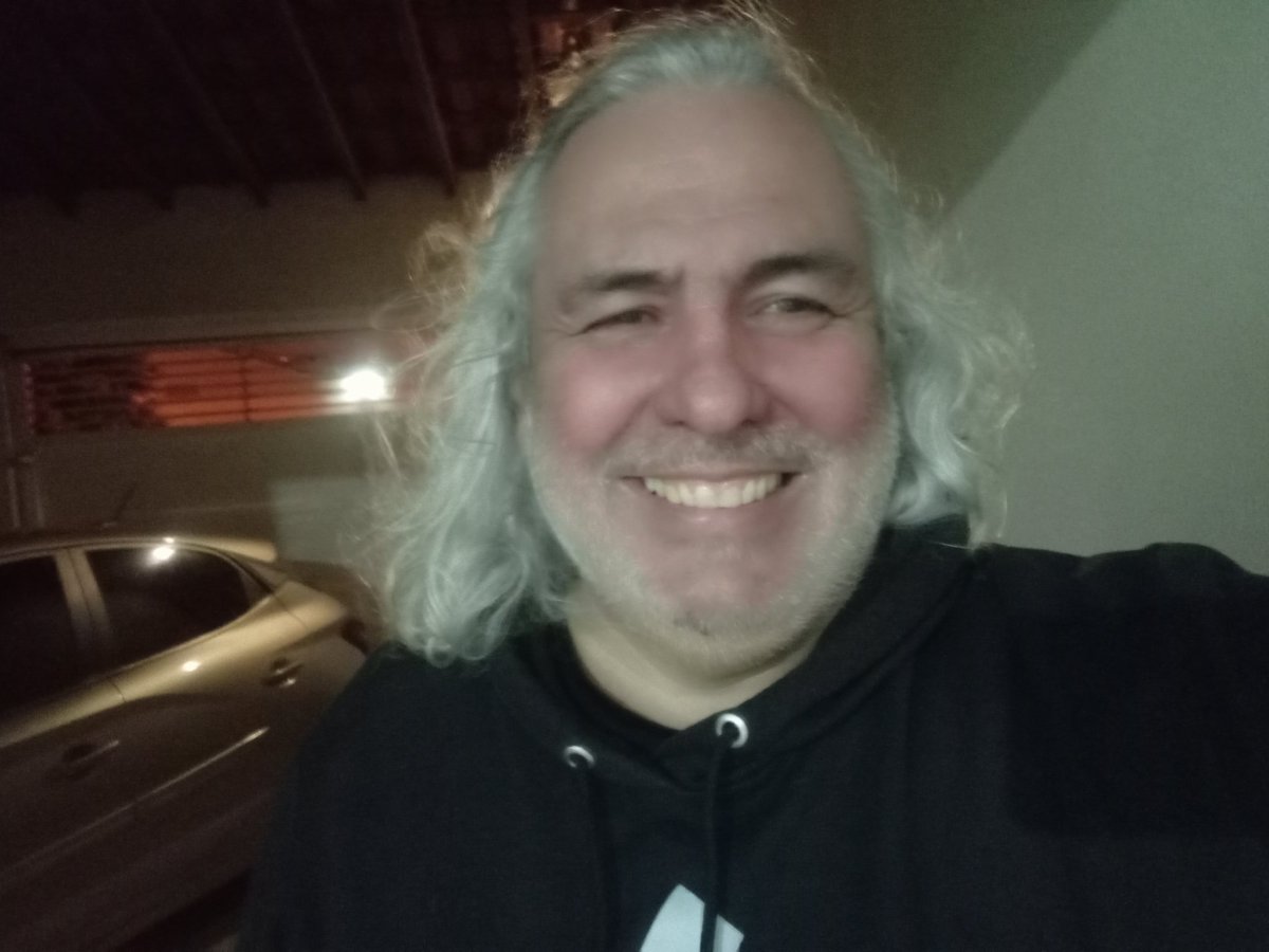 Tô passando mal de tanto gargalhar...