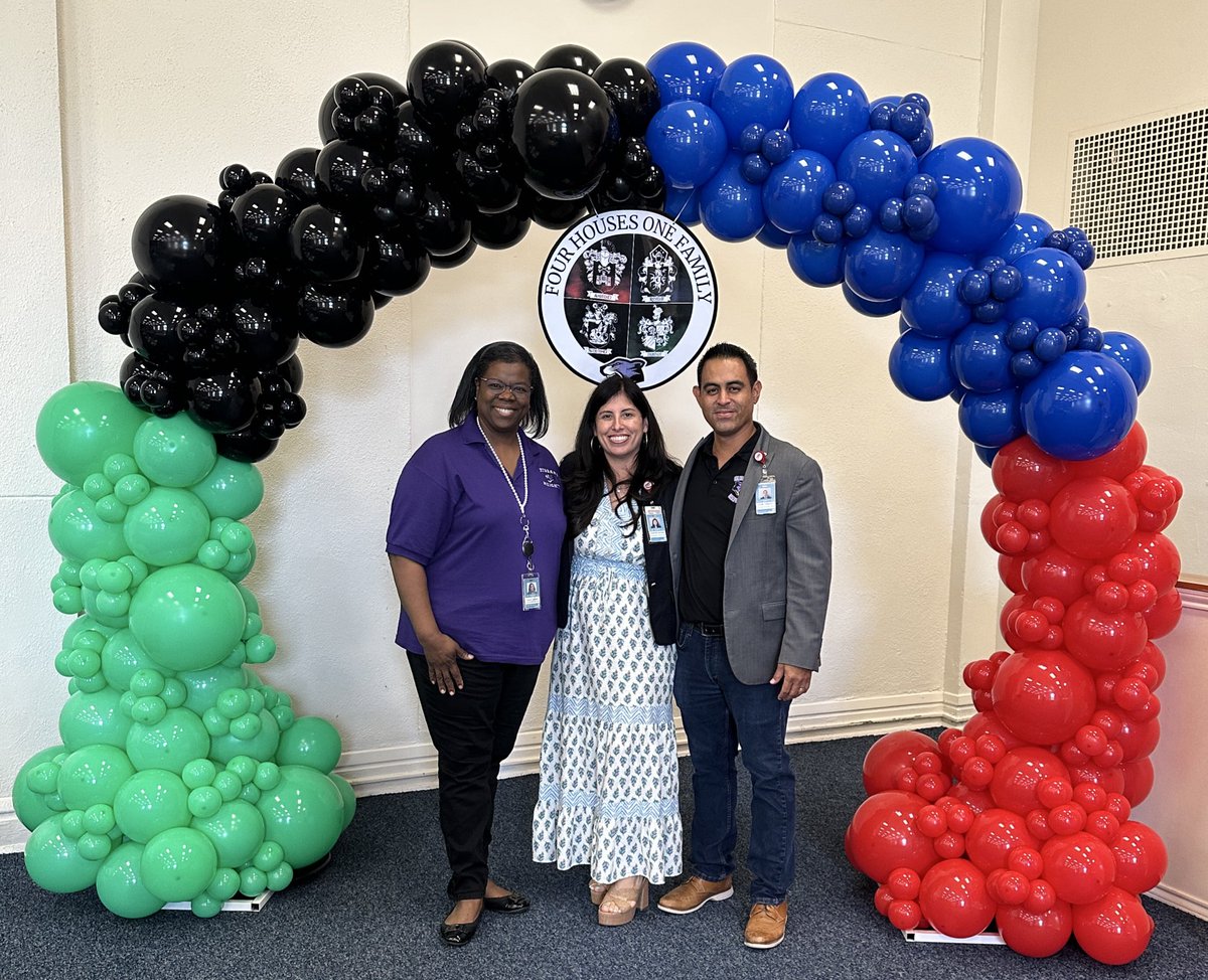 📣 Hubbard Heights is Ready to Rise! 🚀

With a strong campus team, dedicated talent, and unwavering district support, Hubbard Heights is positioned to take our school to the next level by building momentum, setting high expectations, and paving the way for even greater success.