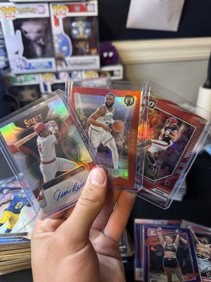 Jordan B (@jordanben22) on Twitter photo Pretty sweet mailday today!
A pair of 2024 Topps Finest Max Holloways off eBay for the Holloway PC
Jim Rice Select auto /99 and Jaylen Brown Deca Red /199 from <a href="/chaosinboston/">ChaosInBoston</a> ‘s sale last week!
And on the far right, a 2024 Optic Drake London Freedom Stripe 🔥🔥🔥 Pretty sweet mailday today!
A pair of 2024 Topps Finest Max Holloways off eBay for the Holloway PC
Jim Rice Select auto /99 and Jaylen Brown Deca Red /199 from <a href="/chaosinboston/">ChaosInBoston</a> ‘s sale last week!
And on the far right, a 2024 Optic Drake London Freedom Stripe 🔥🔥🔥