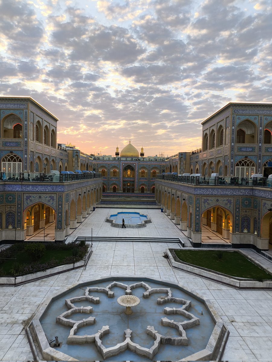 بر سرم سایه ایوان دلها نجف است 💚
 #حب_الحسین_یجمعنا 
#امت_حسینی