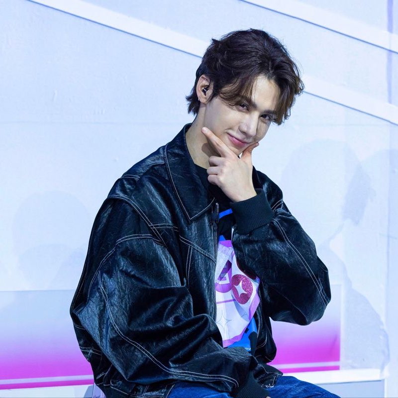 nyanrachas's tweet image. insane transition timeline