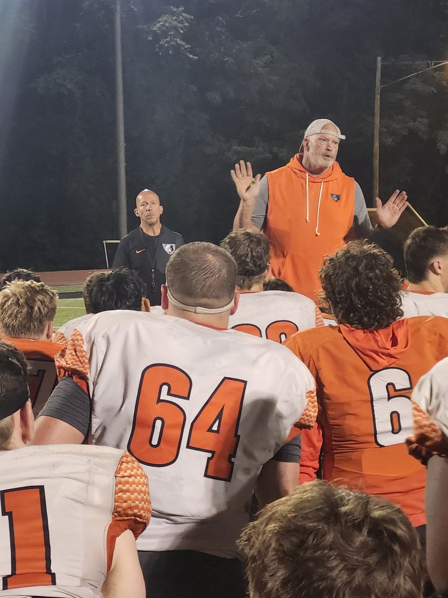 UPIKE FOOTBALL tweet media