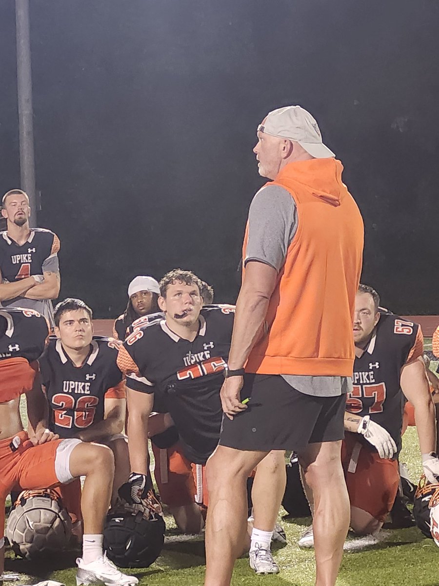 UPIKE FOOTBALL tweet media