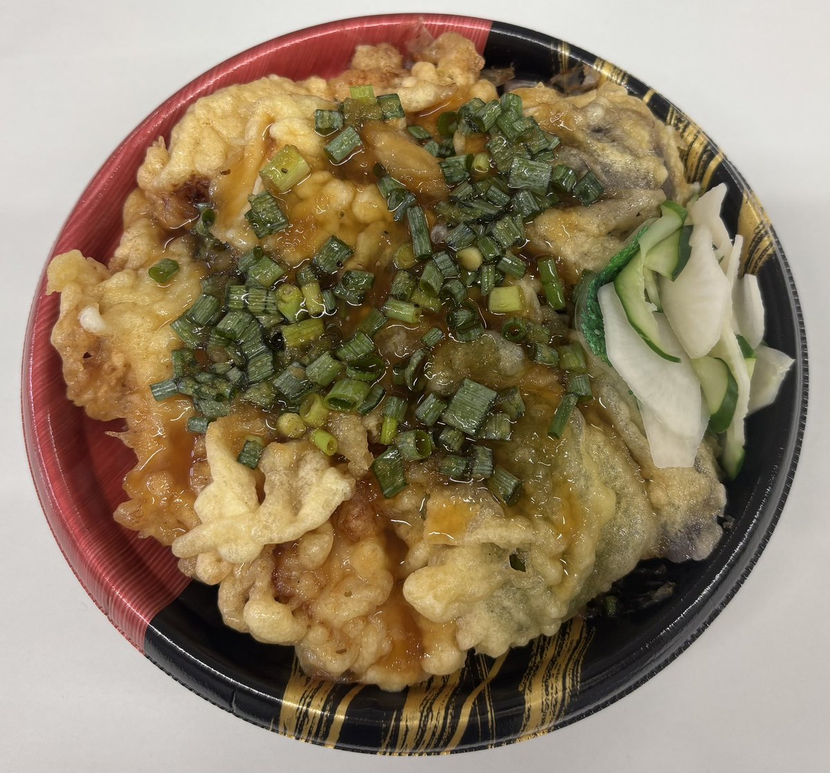 1230_mino's tweet photo. MEATFACTORY
あんずお肉の工場直売所昭島店
鶏弁当!
鶏天ゴロゴロ
ナス、ピーマン、しいたけ!
ネギポン酢でさっぱり😊
酷暑にピッタシの一品🙆
#お弁当 #テイクアウト #あんずお肉の工場直売所昭島店 #昭島市 #MEATFACTORY https://t.co/WPyCjFXcGy