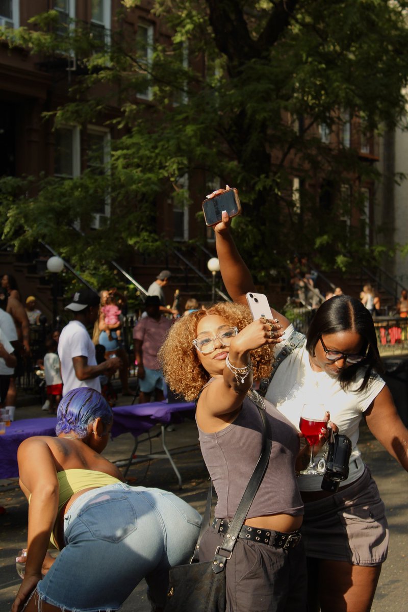 kingbrand__'s tweet photo. prime cookout energy
done by me •2025 https://t.co/50u3sAYG1D