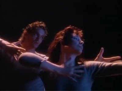PopCrave's tweet image. 40 years ago today, Kate Bush released “Running Up That Hill (A Deal With God).”