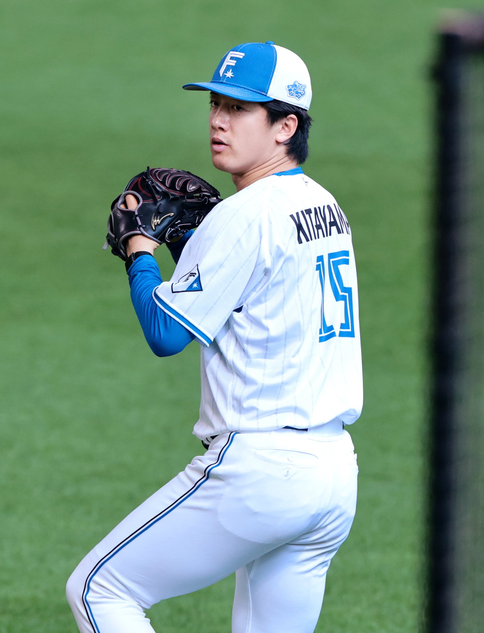 日本ハムファイターズ　ユニフォーム　XL　北山亘基投手　57番　ファナティクス 日本ハムファイターズ ユニフォーム XL 北山亘基投手 57番