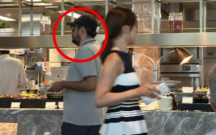 Se confirma que “Andy” López Beltrán sí utilizó un avión propiedad del Gobierno de México para su viaje a Japón con un costo estimado de operación de vuelo por:

                          $ 3,357,000.00

(Tres millones trescientos cincuenta y siete mil pesos)