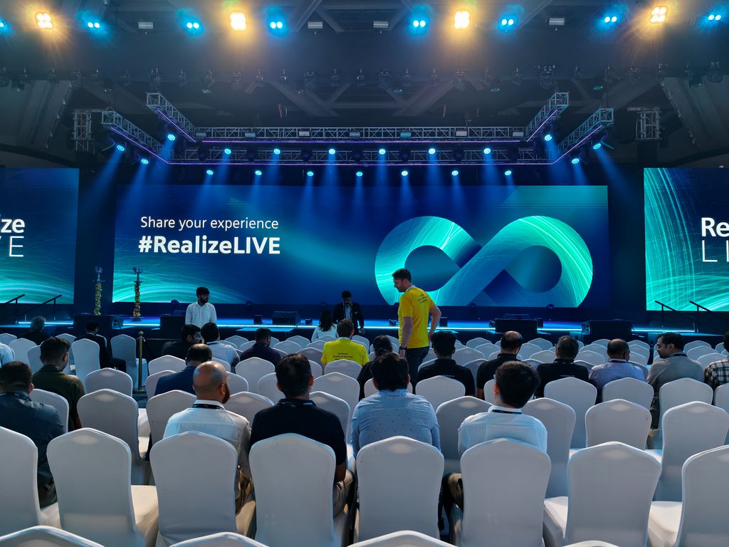 TechPP (@techpp) on Twitter photo We are at the Siemens Realize Live Event 
Stay tuned to @Techpp for more updates 
#Siemens #RealizeLive We are at the Siemens Realize Live Event 
Stay tuned to @Techpp for more updates 
#Siemens #RealizeLive