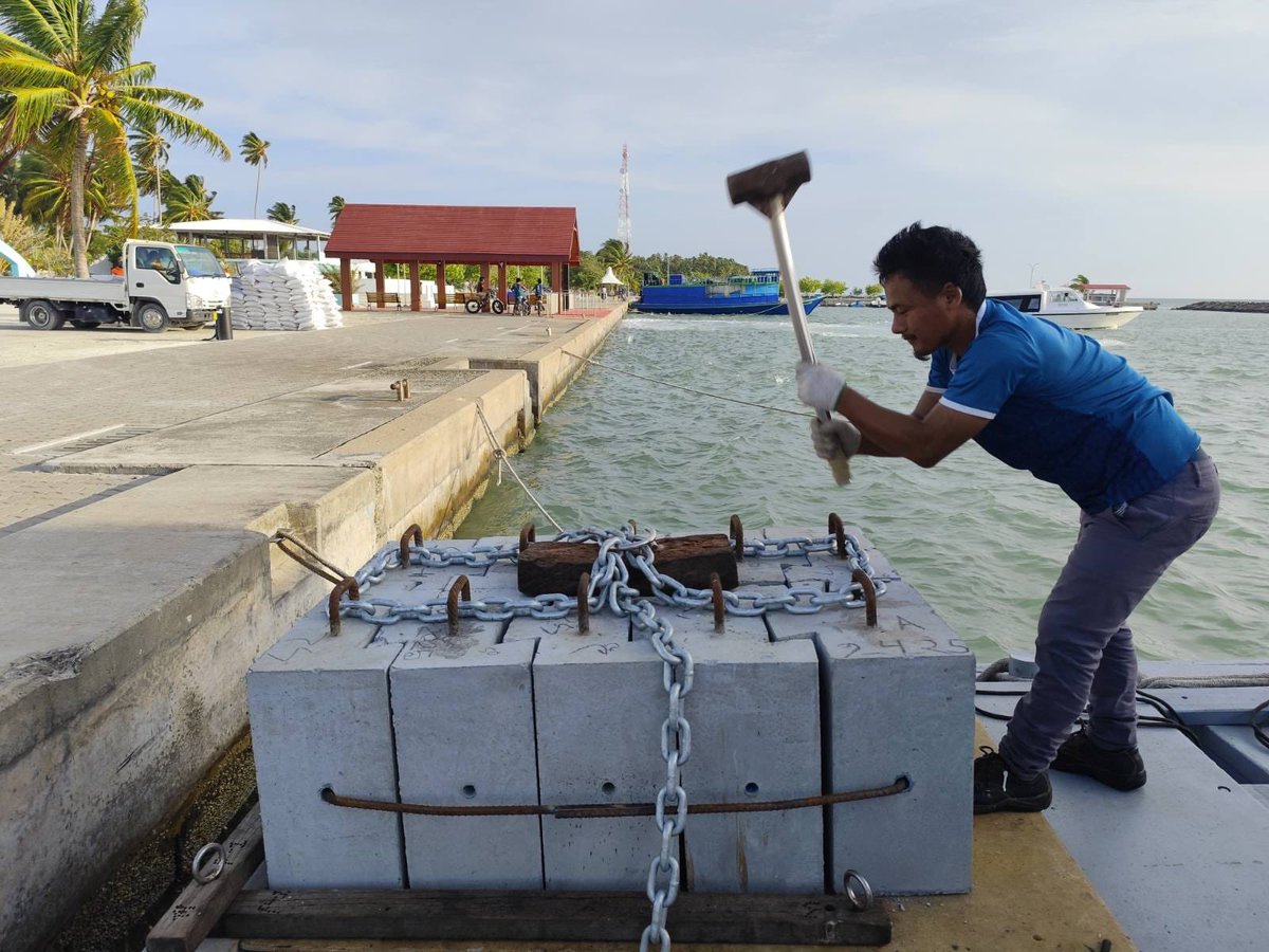 MFORmv's tweet image. ދޮށީ ކަނދުފަތި ނަންބަރު: L09D03-02
05 އޯގަސްޓް 2025 ވަނަ ދުވަހު ތ.ވިލުފުށީ ދޮށީ ކަނދުފަތި، ވިލުފުށީ އިރުން 10 މޭލު ބޭރުގައި ޤާއިމްކޮށްފި.