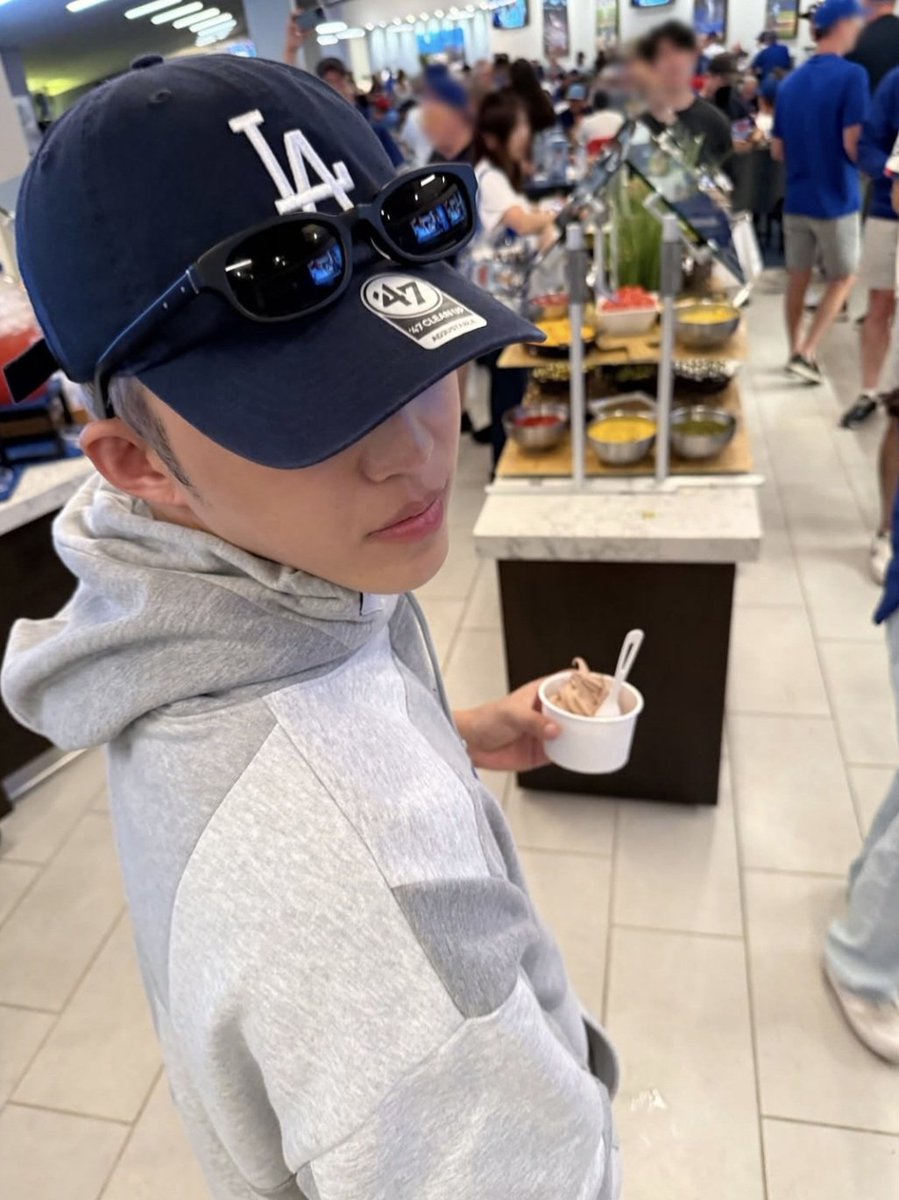 에스쿱스 인스타 마지막 사진은 항상 커요미 사진이라는 말이 있다
맞는 것 같다