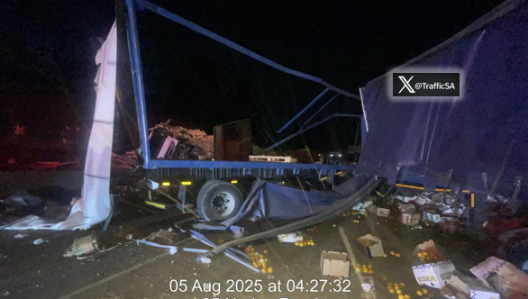 TrafficSA's tweet photo. KZN - N3 South (Update): #TruckCrash ROAD CLOSED at Town Hill - HEAVY BACKLOG #BringBackRail @TrafficSA https://t.co/WQxg3qd859