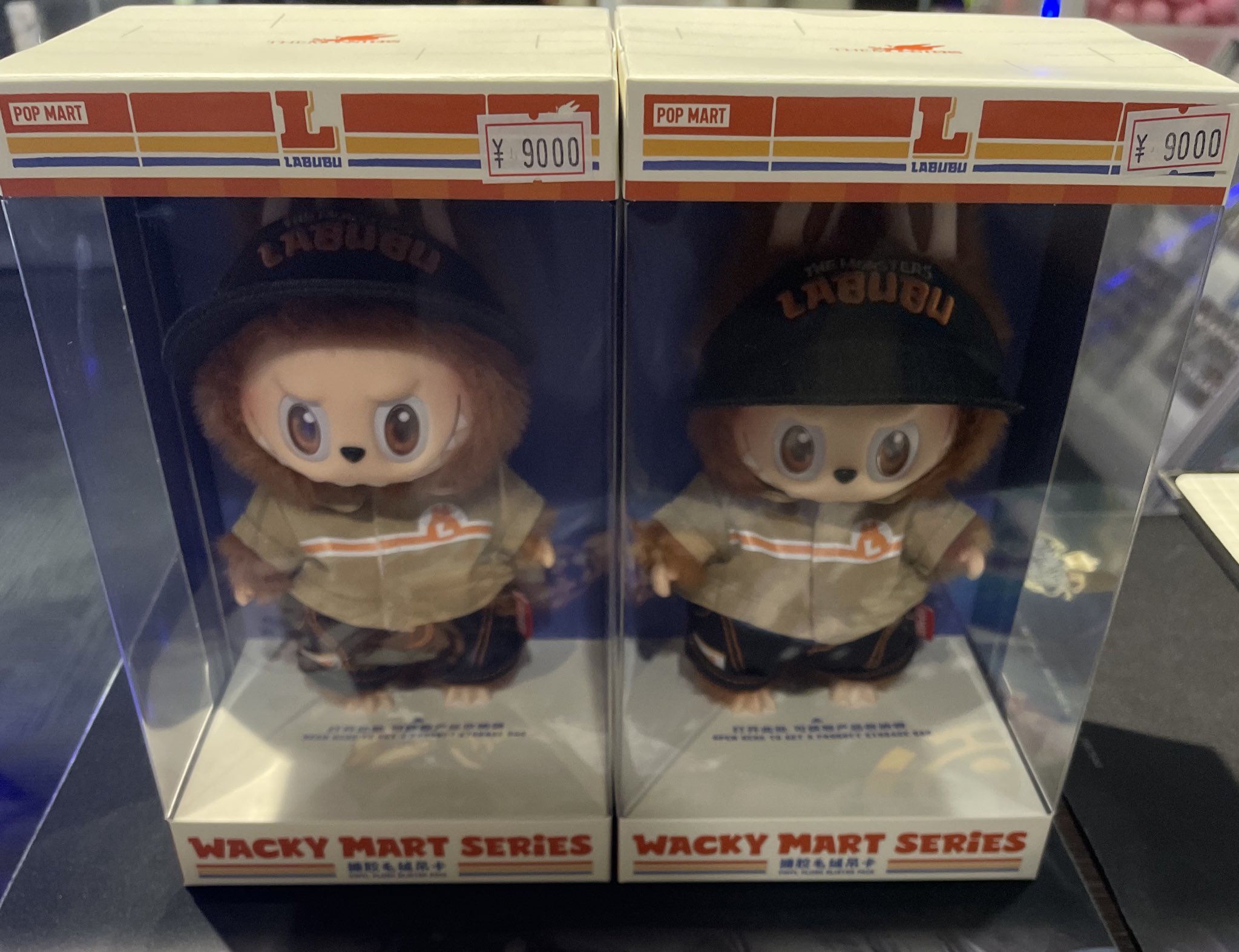 WACKY MART SERIES 店員ラブブ POPUP外箱初期傷アリ 限定品】店員ラブブ popmart labubu - メルカリ