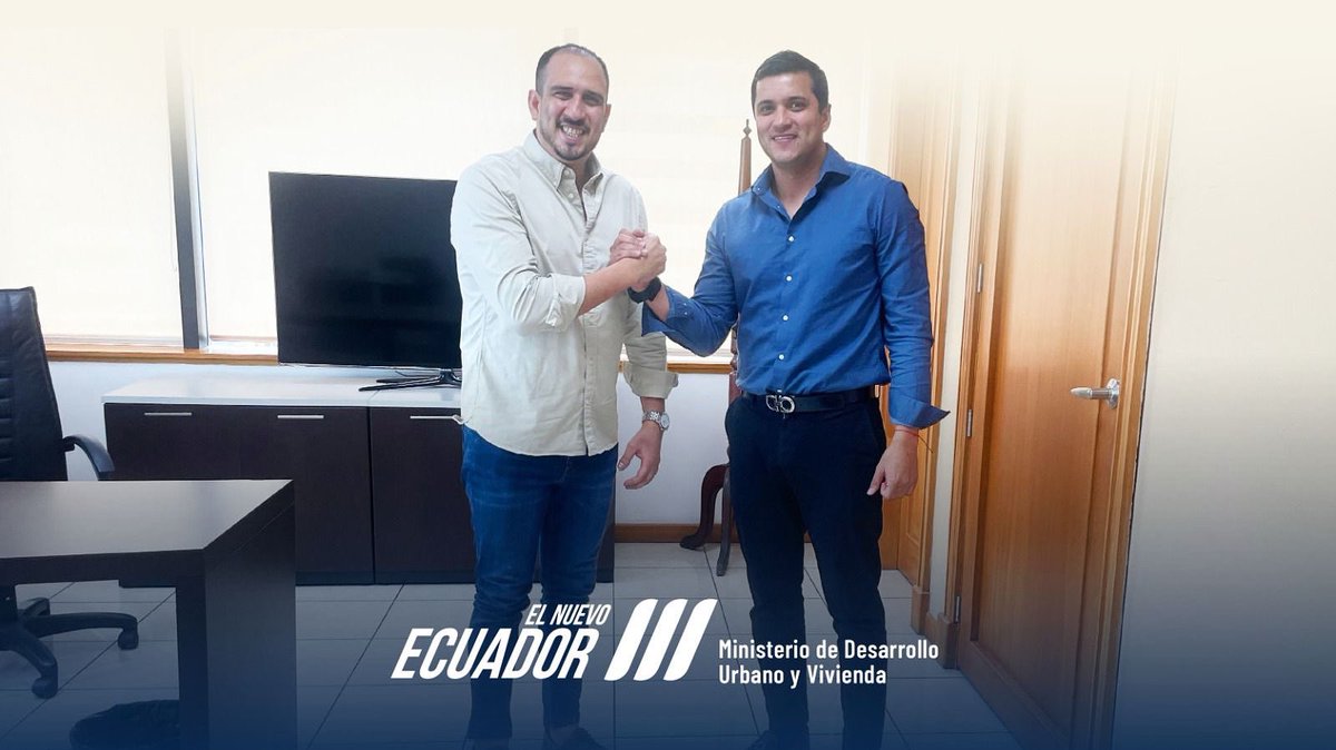 #Guayas | El ministro (e) <a href="/Ivan_Giler_I/">Ivan Giler Intriago</a> y el asambleísta <a href="/FA_Cevallos/">Francisco A Cevallos</a> en reunión protocolaria abordaron la importancia de trabajar de manera articulada por una gestión pública que promueva vivienda digna y desarrollo urbano sostenible para las familias del país.🏡
#ElNuevoEcuador