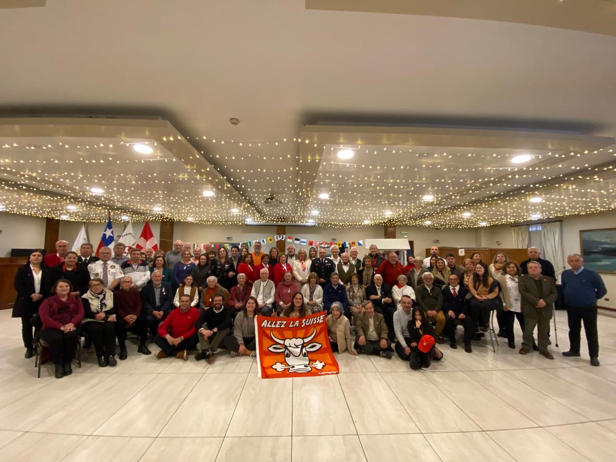 Comunidad Helvética Celebra Aniversario de Suiza.
Nuestro Director y Capitán nos representaron en un entretenido almuerzo en conmemoración de un nuevo aniversario de Suiza. <a href="/SuizaChile/">Embajada de Suiza en Chile</a> <a href="/ChilenoSuiza/">Cámara Chileno Suiza de Comercio</a> <a href="/EmbaChile_Suiza/">Embajada de Chile en Suiza y Liechtenstein</a>  <a href="/Ichilenosuizo/">I. Chileno Suizo</a>