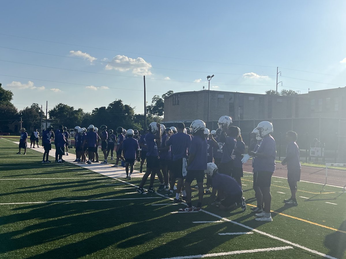 Lincoln Athletics (@lhs5ps) on Twitter photo Legendary Mighty Lincoln Tigers Football. π
π¦Ύπππβ¦<a href="/dallasathletics/">Dallas ISD Athletics</a>β© β¦β¦<a href="/LegendaryLHS/">The Legendary Lincoln HS</a>β© Legendary Mighty Lincoln Tigers Football. π
π¦Ύπππβ¦<a href="/dallasathletics/">Dallas ISD Athletics</a>β© β¦β¦<a href="/LegendaryLHS/">The Legendary Lincoln HS</a>β©