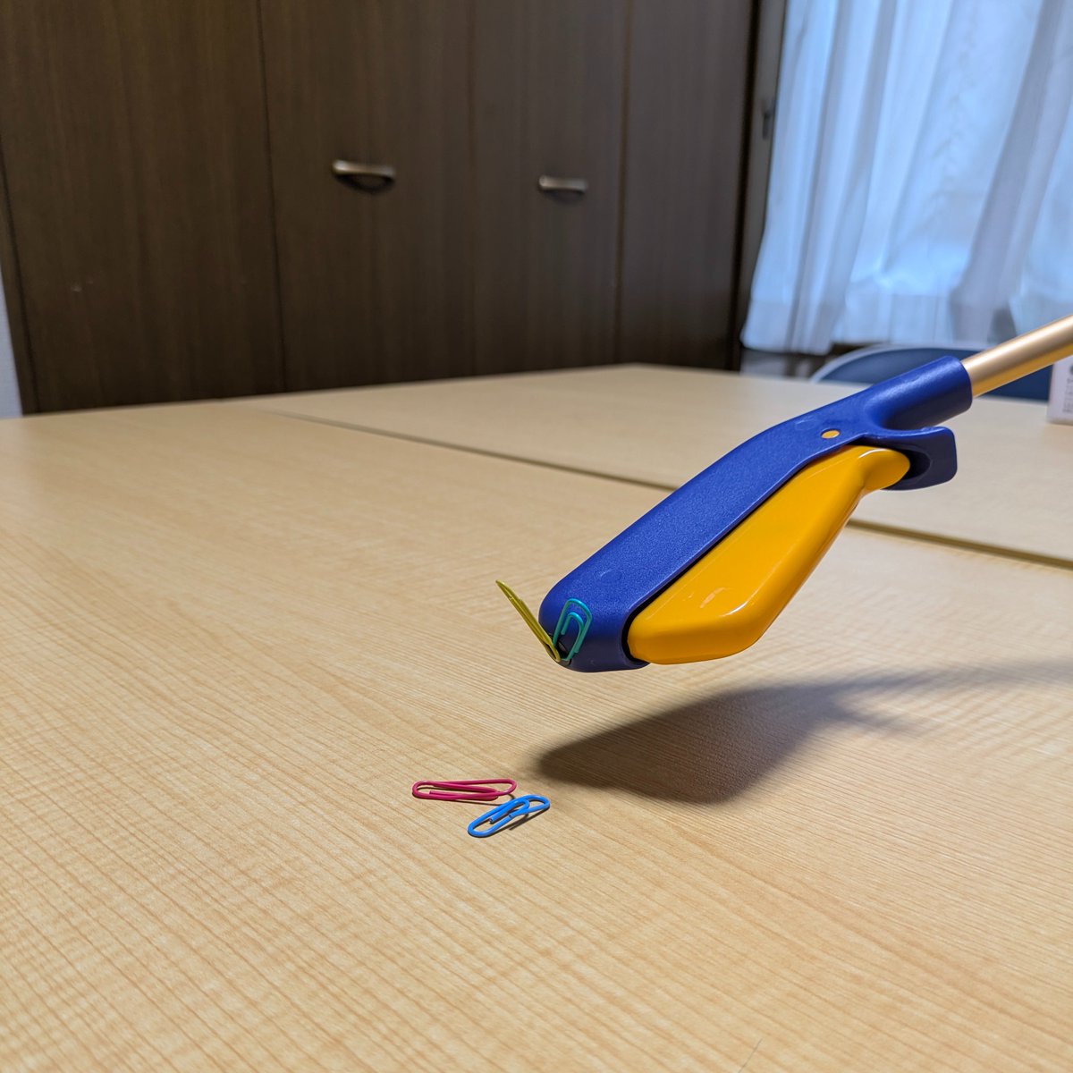 手術後、自宅に戻り車いす生活🏠
座ったままでも落としたものが取れたり
手の届きずらい物を引き寄せたり出来る道具が欲しいとの相談あり
それなら！いい物あります✨
株式会社インタージェットAIJ福祉事業部さん
<a href="/AIJ_official/">株式会社 インタージェット　ＡＩＪ福祉事業部</a> の楽らくハンド✨✨
握力が弱い方でもしっかりつかめる仕様😆続く→