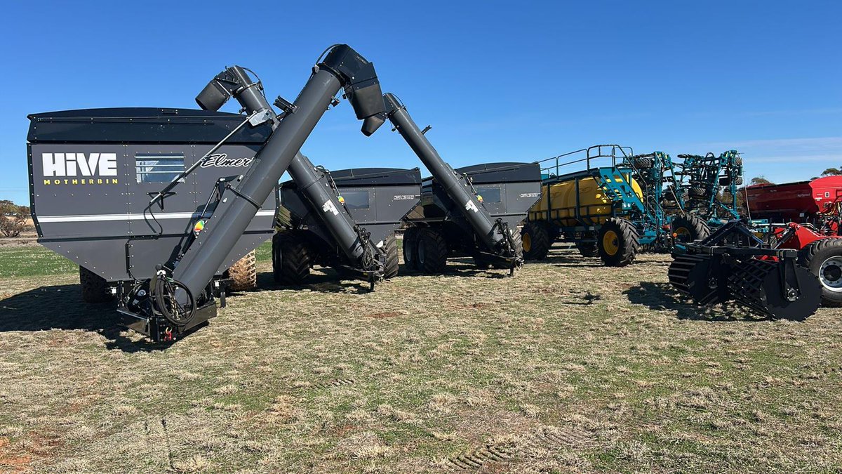 Only 2 more sleeps until Mallee Machinery Field Days!
The Waringa lineup on the move to Speed, VIC for #MalleeMFD.
<a href="/elmersmfg/">Elmer's MFG</a>
<a href="/Equalizer_SA/">Equalizer Planters</a>
<a href="/GBessonSAS/">Grégoire Besson</a> 
<a href="/agrispreadirl/">AgriSpread International</a> 
<a href="/highlinemfg/">Highline Manufacturing</a> 
<a href="/Geringhoff/">Geringhoff</a> 
📍 And meet the team at Site 236–237!