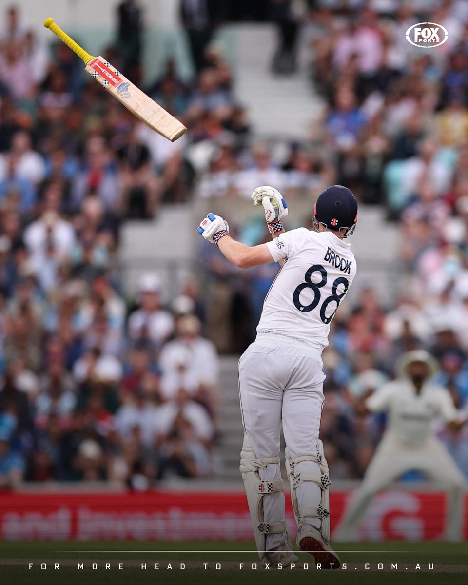 'THE TRUTH IS...'
One former England captain has admitted that the English batters "panicked" at The Oval 👀
While another former England skipper has told a star to learn to "play the situation" after his shock dismissal😯
UK VIEW👉 bit.ly/3Ud6GMU